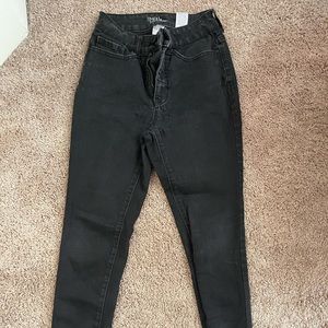 Black Skinny Jeans